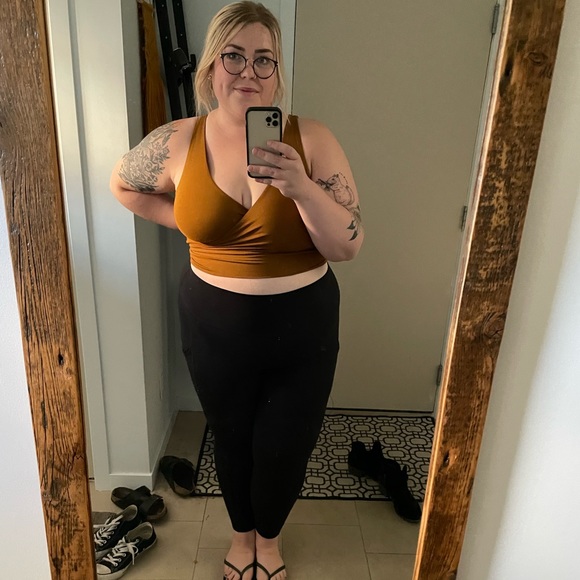 Meet your Posher, Megan - Picture 1 of 1